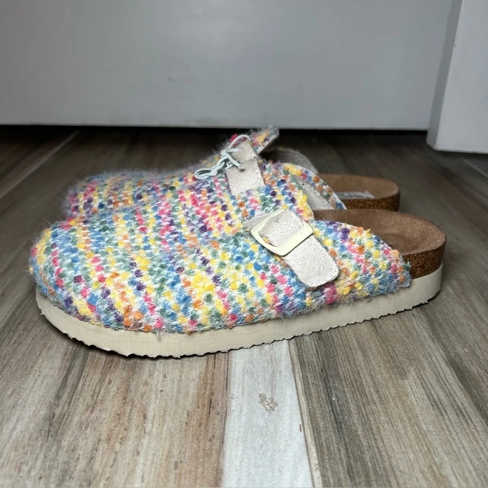 Rocket Dog Clog / Mules, Slip On Shoes Colorful Girls Size 4 - Picture 1 of 10
